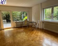 Wohnzimmer mit Zugang Garten